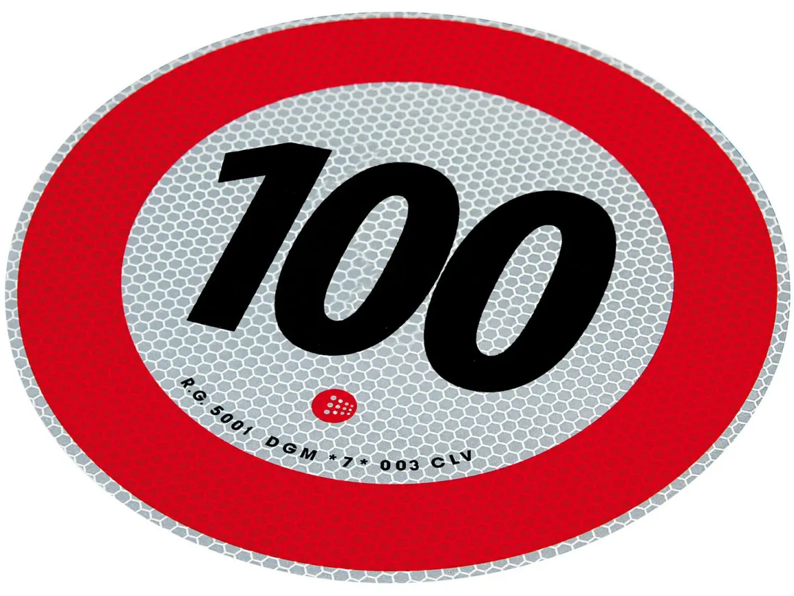 Höchstgeschwindigkeit von 100 km / h