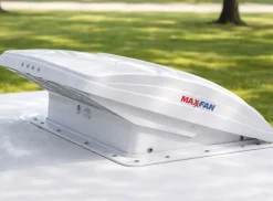 Maxxfan Deluxe 40 x 40 Dachluke mit Ventilator - white