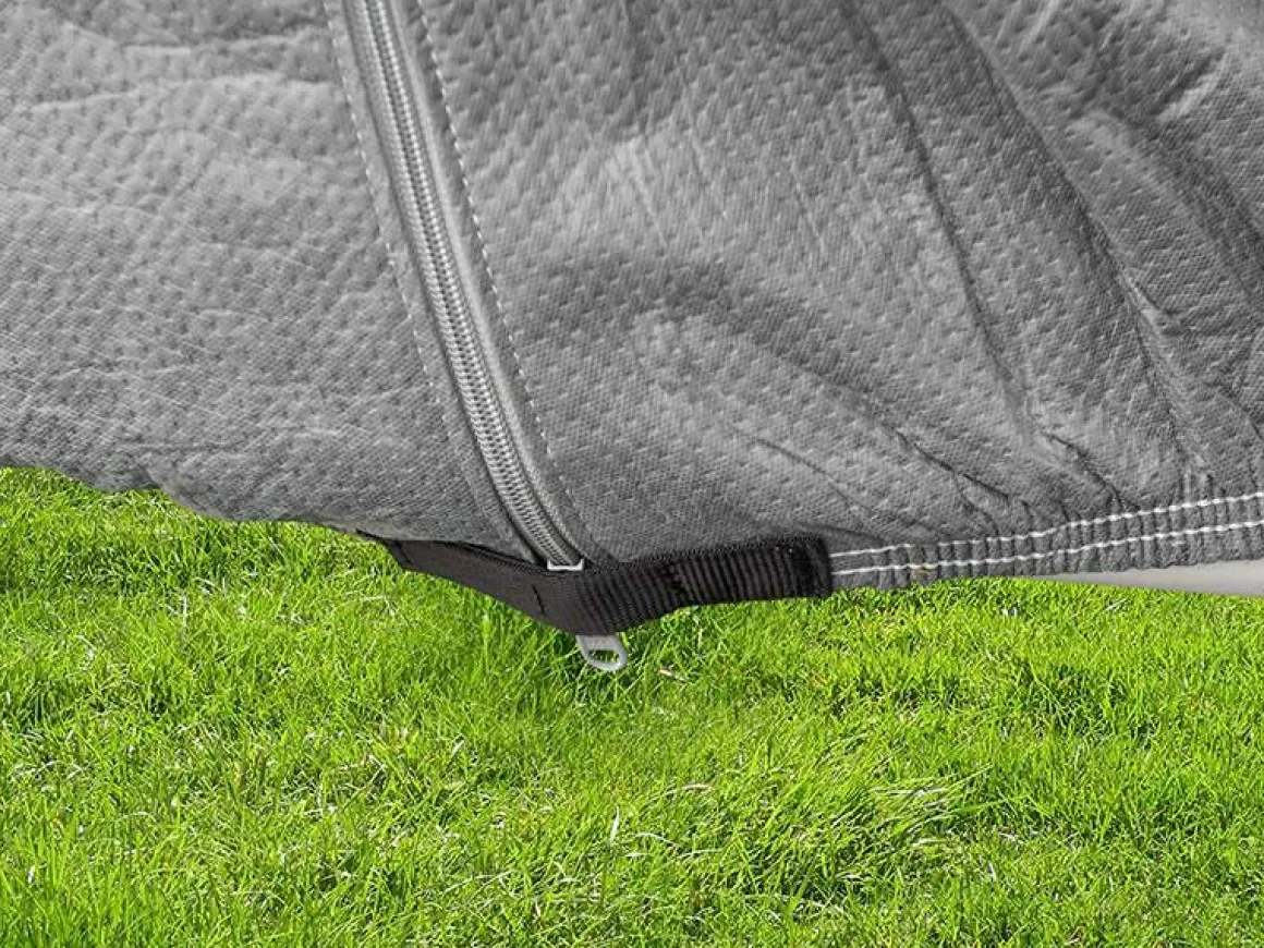 ProPlus 640 - 701 x 235 cm Luxe Wohnwagen Schutzhülle
