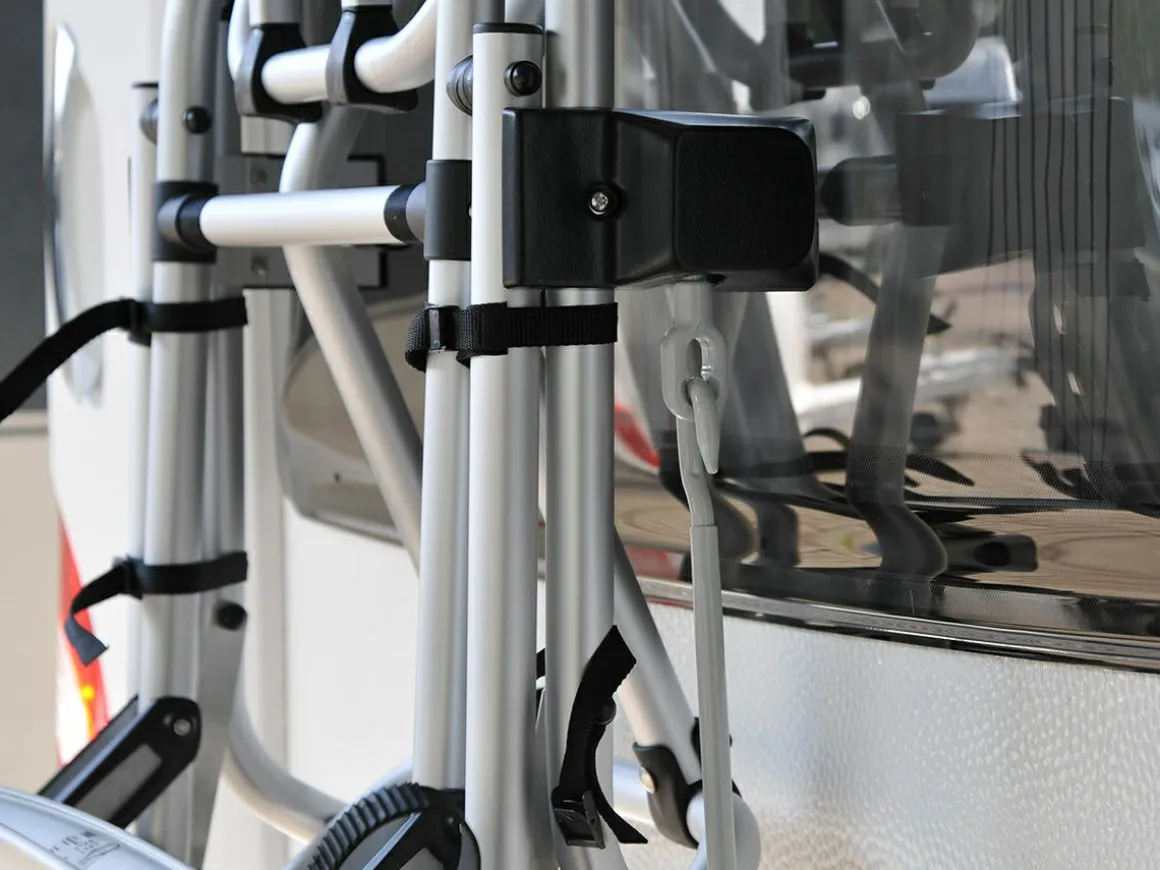 Zweite Chance Thule lift V16 manueller Fahrradträger
